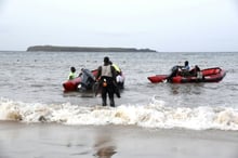 Opération des services de secours sénégalais pour retrouver les disparus, le 17 septembre 2019 à Dakar. © Seyllou / AFP