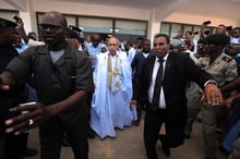 Mohamed Ould Ghazouani à la sortie d’un bureau de vote, le 22 juin 2019 (image d’illustration). © MOHAMED MESSARA/MaxPPP/EFE/EPA