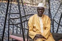 Moubarack Lo, directeur général du Bureau de Prospective Economique pose chez lui à Dakar, le 15 avril 2020. © Sylvain Cherkaoui pour JA