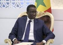 Amadou Ba (ici en 2018) a reproché à l’opposition de « jeter le discrédit sur les institutions ». © AHMET IZGIANADOLU AGENCYAnadolu Agency via AFP.