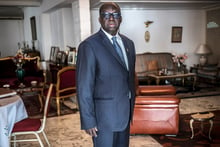 Moustapha Niasse, président de l’AFP, vient de rappeller à l’ordre les voix discordantes à l’intérieur de son parti. © Sylvain Cherkaoui pour JA