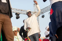 Khalifa Sall lors du « giga meeting » de la coalition Yewwi Askan Wi menée par Ousmane Sonko, dans le quartier des Parcelles à Dakar, le 14 mars 2023. © Sylvain Cherkaoui pour JA