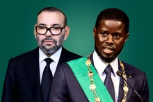 Mohammed VI, le roi du Maroc et Bassirou Diomaye Faye, le nouveau président du Sénégal. Montage JA © MAP – JOHN WESSELS / AFP