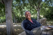 L’écrivaine guadeloupéenne Maryse Condé à son domicile de Gordes pour la sortie de son livre « Le Fabuleux et Triste destin d’Ivan et Ivana », le 30 mai 2017. © Photo by Huron JM/ANDBZ/ABACAPRESS.COM