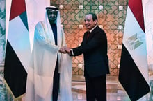 Le président des Émirats arabes unis, Mohammed Ben Zayed, et son homologue égyptien, Abdel Fattah al-Sissi, au palais présidentiel du Caire, le 12 avril 2023. © Egyptian Presidency/Handout via REUTERS