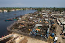 Le port de Banana, à l’embouchure du fleuve Congo, à l’extrème ouest de la République démocratique du Congo © Gwenn Dubourthoumieu pour JA