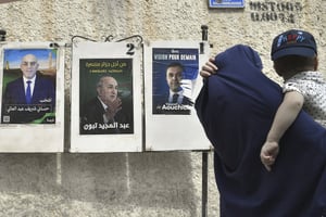 Affiches électorales en vue de la présidentielle du 7 septembre, à Alger le 21 août 2024. © Fateh Guidoum/AP/SIPA