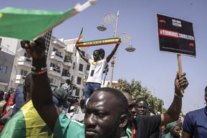 Marche pour le respect de la date de l’élection présidentielle à Dakar, le 17 février 2024. © JOHN WESSELS / AFP