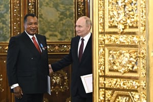 Le président congolais, Denis Sassou Nguesso (à gauche), et le président russe, Vladimir Poutine, participent à une réunion au Kremlin, à Moscou, le 27 juin 2024. © Alexey Maishev/Sputnik/ABC/Andia
