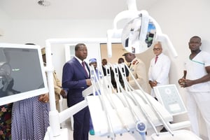 Faure Gnassingbé à l’inauguration de l’hôpital Dogta-Lafiè. © Emmanuel Pita