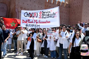Manifestation d’étudiants en médecine, au Maroc. © AIC PRESS