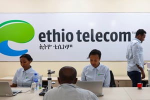 Dans un centre d’appels d’Ethio Telecom à Addis-Abeba. © Tiksa Negeri /  REUTERS.