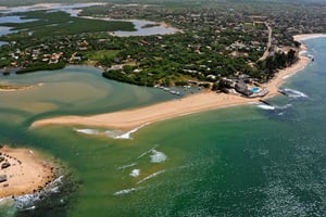 Vue aérienne de la Petite-Côte, dans la région de Thiès, au Sénégal. © HENRI TABARANT/ONLY WORLD/Only France via AFP