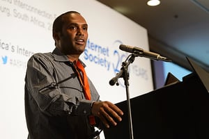 Dawit Bekele, vice-président pour l’Afrique de l’association Internet Society, au Forum africain sur le peering et l’interconnexion (AfPIF), à Johannesburg, Afrique du Sud, le 24 août 2012.