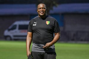 L’entraîneur de la Guinée, Kaba Diawara, lors d’une séance d’entraînement, le 1er février 2024, à la veille du quart de finale de la CAN contre la RDC. © Issouf SANOGO / AFP