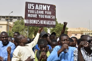 Manifestation à Niamey pour réclamer le départ des soldats américains du Niger, le 13 avril 2024. © AFP