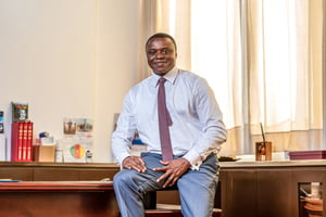 Blaise Moussa, patron de Camwater et inspecteur général des impôts en détachement, à Douala, le 14 novembre 2023. © Gedeon Ngadeu pour JA.