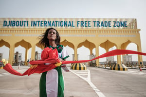 Devant la Djibouti International Free Trade Zone (DIFTZ), en juillet 2018. © YASUYOSHI CHIBA/AFP.