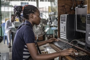  © Un cybercafé à Kinshasa (RDC), le 25 février 2015.
