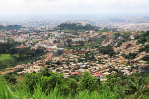 Vue de Yaoundé, le 15 septembre 2023. © Dong Jianghui/XINHUA-REA