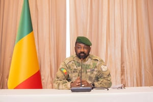 Le chef de la transition malienne, Assimi Goïta, lors de la réunion sécuritaire avec les hauts responsables militaires du pays, le 23 septembre 2024. © Présidence Mali