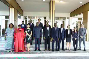 Le 13 novembre à la Cité de l’UA, le Président Félix Tshisekedi a reçu le Chef de mission du Fonds Monétaire International (FMI), Calixte Ahokpossi. © Présidence RDC