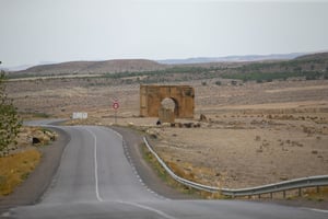 La cité antique de Haïdra, dans le sud-ouest de la Tunisie, où s’étaient rendus les ressortissants russes en novembre 2024, au moment de leur arrestation. © Yassine Gaidi / Anadolu via AFP