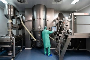 Lancé en 2019 par le groupe Cooper Pharma, Gynebio Pharma est le premier site dédié à la fabrication d’hormones contraceptives en Afrique. © Cooper Pharma