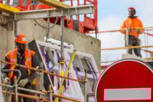 Travailleurs immigrés sur un chantier. © Laurent GRANDGUILLOT/REA