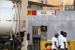 Une station Sonangol (la société nationale des carburants) à Luanda, Agola, le 12 novembre 2018. © Rodger BOSCH/AFP