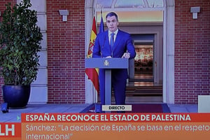 Capture d’écran de la conférence de presse du Premier ministre espagnol, Pedro Sanchez, après que l’Espagne a reconnu l’État palestinien, le 28 mai 2024 à Madrid; © Thomas COEX / AFP.