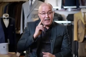 Hicham Jerando apparaissant sur l’une des vidéos de sa chaîne YouTube Tahadi. © Capture vidéo YouTube