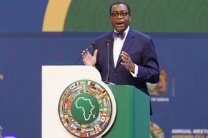 Le président de la Banque africaine de développement (BAD), Akinwumi Adesina, prononce son discours lors de l’ouverture de la réunion annuelle de la Banque africaine de développement (BAD) à Nairobi le 29 mai 2024. © SIMON MAINA/AFP