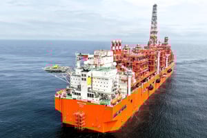 Construite en un temps record selon l’énergéticien italien ENI, l’installation flottante de liquéfaction Nguya est prête à quitter la Chine pour le Congo-Brazzaville, où elle devrait entrer en service d’ici à la fin de l’année.