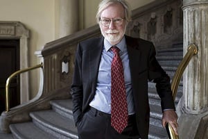 Concernant le développement du continent à l’aube de 2025, les maîtres mots de l’économiste britannique Paul Collier sont leadership, apprentissage et décentralisation. © DR