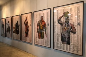 Olympians, une installation de Godfried Donkor, à Dak’Art 2018. © Oumy Diaw. DR