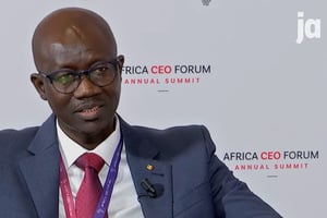 Khadim Bamba Diagne, secrétaire permanent du Comité d’orientation stratégique du pétrole et du gaz, le 12 mai 2025 à Abidjan, lors de l’Africa CEO Forum 2025. © JA