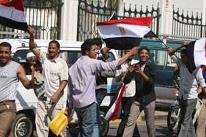 Des supporters égyptiens dans les rues de Khartoum, en novembre 2009 © AFP