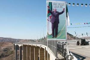 Le viaduc de Oued R’kham, sur l’autoroute est-ouest © Sipa