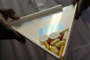 Les anti-rétroviraux permettent de rendre les personnes traitées 25 fois moins contagieuses © AFP