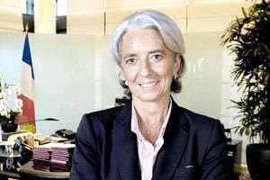 Christine Lagarde dans son bureau de Bercy à Paris. © Vincent Fournier pour J.A.