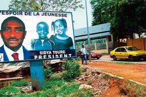Avant-même le début officiel de la campagne, les affiches électorales ont fait leur apparition. © Cellou Diallo pour J.A.