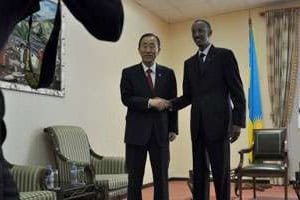 Ban Ki-moon et Paul Kagamé, le 3 septembre, à Kigali. © AFP