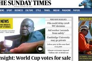 Amos Adamu, filmé en caméra cachée par les reporters du Sunday Times. © thesundaytimes.co.uk