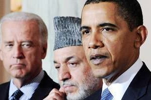 Joe Biden, Hamid Karzaï et Barack Obama, le 6 mai 2009. © Reuters