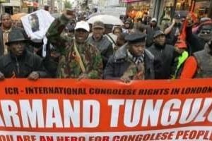 Manifestation d’opposants congolais en faveur de la mémoire d’Armand Tungulu. © AFP