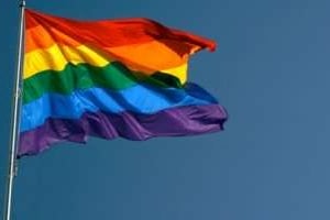 Le drapeau gay a du mal à flotter librement au Cameroun. © D.R.
