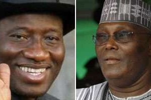Goodluck Jonathan (g.) et Atiku Abubakar, les deux principaux prétendants à l’investiture du PDP. © AFP/Montage JA