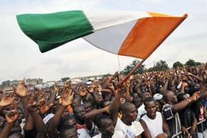 Les partisans de Gbagbo le 29 décembre 2010 à Abidjan. © AFP