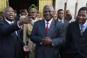 Laurent Gbagbo, Ernest Koroma et Boni Yayi le 28 décembre à Abidjan. © T. Gouegnon / Reuters